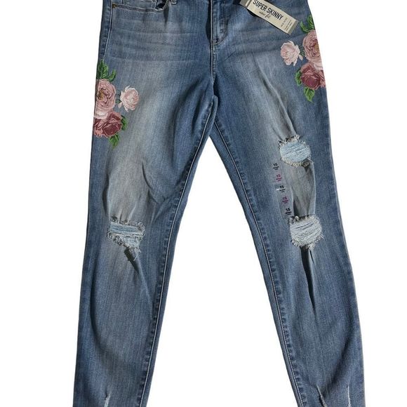 American Rag Cie Super Skinny Mid-Rise Junior Size 15 Flower Jeans - Picture 2 of 10